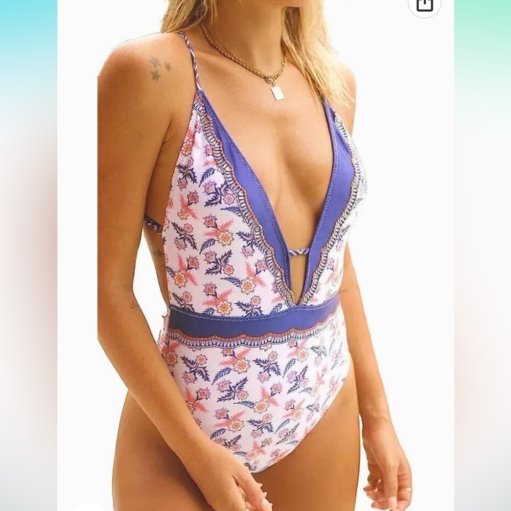 NEW Compañia del Sol One Piece Swimsuit Angie Flowers on White Thong-Cut​​​​